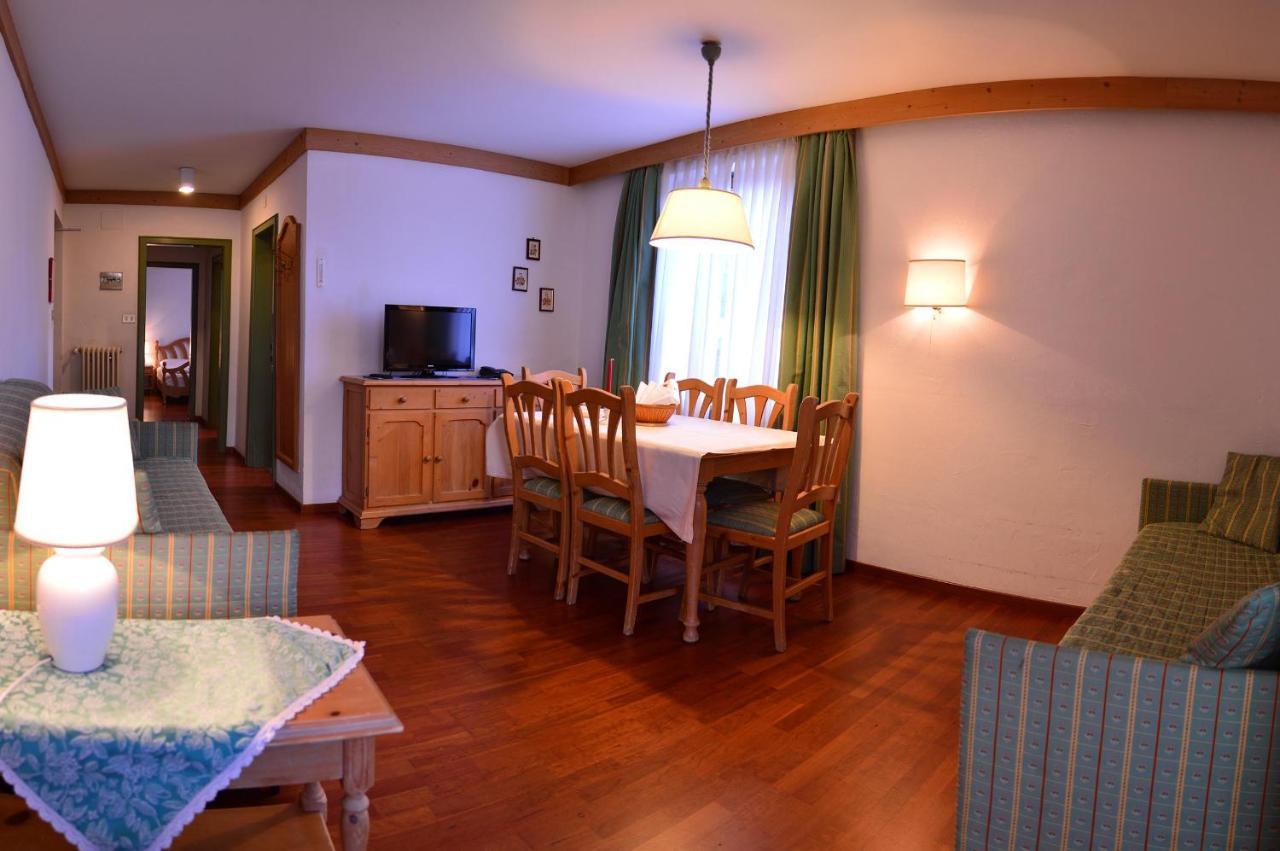 Appartamenti Astoria La Villa ラ・ヴィッラ エクステリア 写真